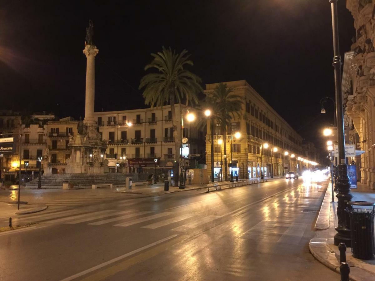 Elegante Appartamento In Centro Palermo Exterior foto